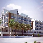 Palm World & Szálloda 5*