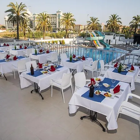 Готель Palm World & 5*