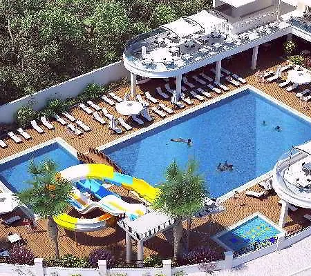 Palm World & Готель 5*