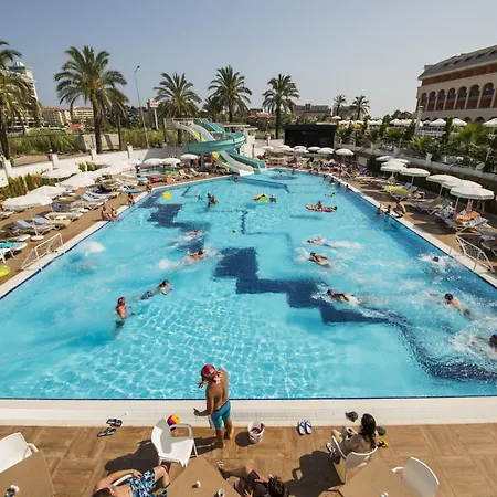 Palm World & Hotel 4*