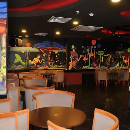 Hotel Palm World & Side