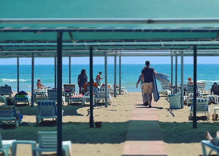 Palm World & Szálloda 5*