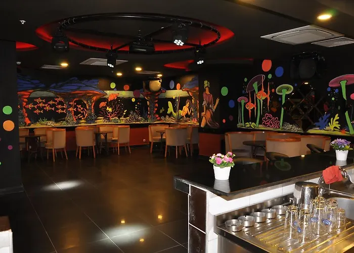 Palm World & 5* Side