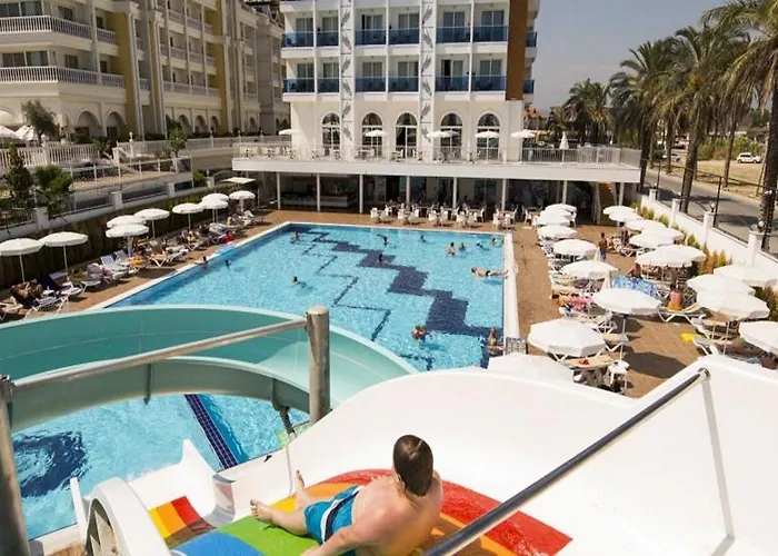 Ξενοδοχείο Palm World &