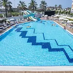 Hotel Palm World &