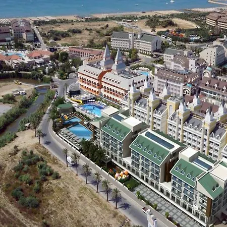 Palm World & Hotel Side